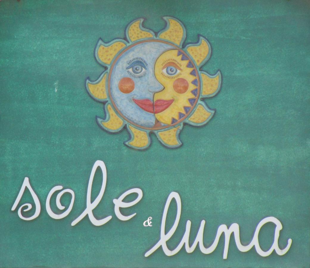Casa Vacanze Sole & Luna ミラッツォ エクステリア 写真
